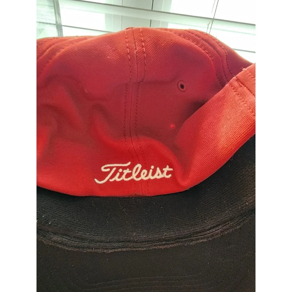 South Carolina Gamecocks Titleist Golf Hat Fitted Medium- Large Licensed Red - Picture 2 of 3